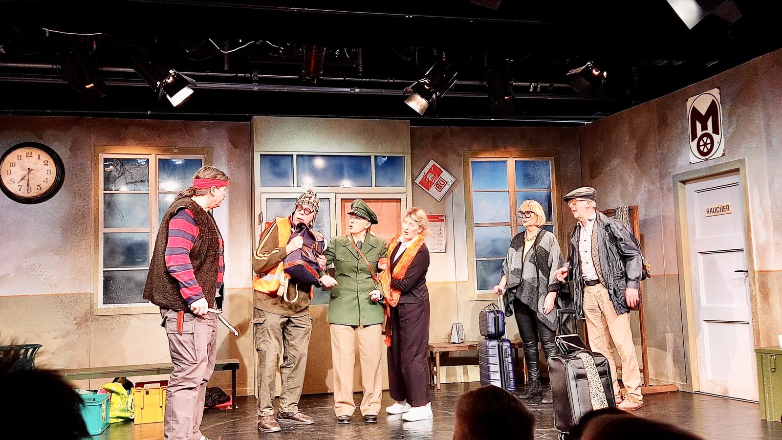 Dat Bahn Chaos - Reisende sall man uphollen